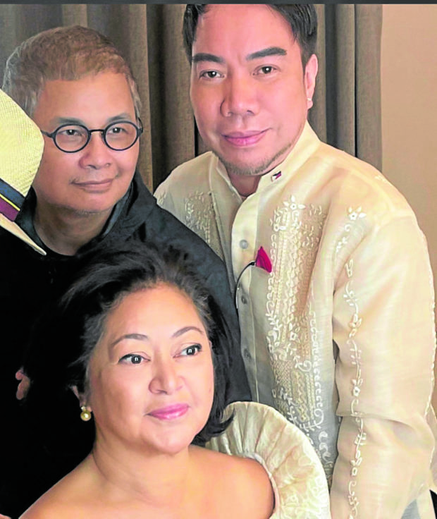 The first lady with her glam team, hairstylist Henri Calayag and makeup artist Patrick Rosas