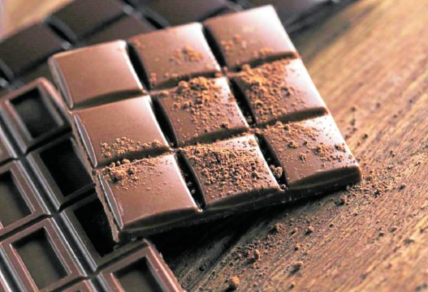 Dark chocolate contains more cocoa, which is abundant in biologically active phenolic compounds that help offset inflammation and oxidative stress in the cells of the body