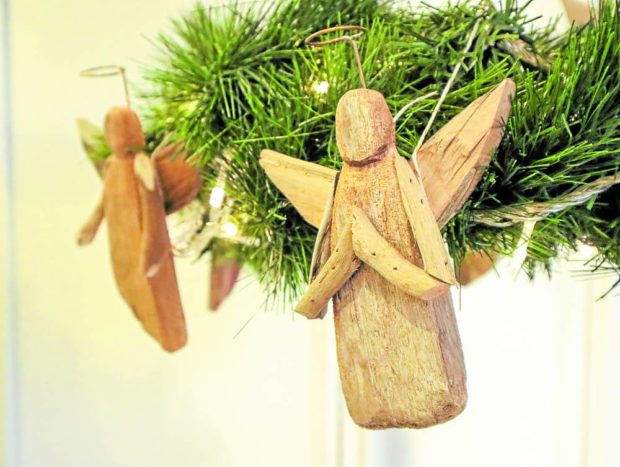 Hanging angel decor (set of 5) made by Paete carvers using driftwood gathered by the Mangyan tribe. No trees were cut to make these woodcrafts.