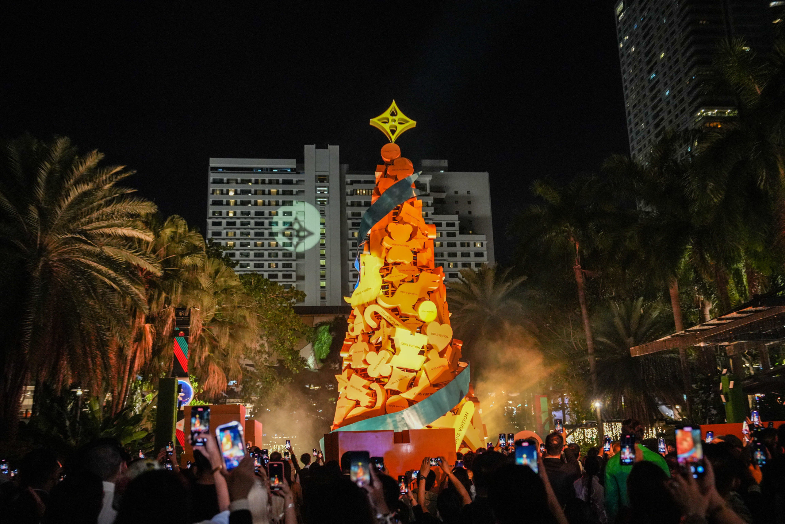 Louis Vuitton's stunning 55-foot tree lights up the Ayala Malls Greenbelt  Skyline