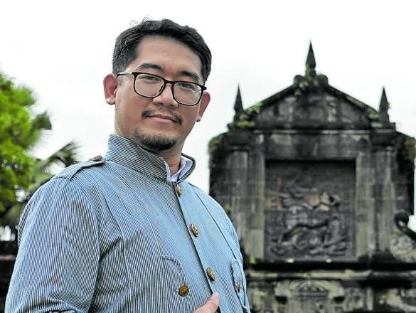 Diego Torres at the gate of Fort Santiago