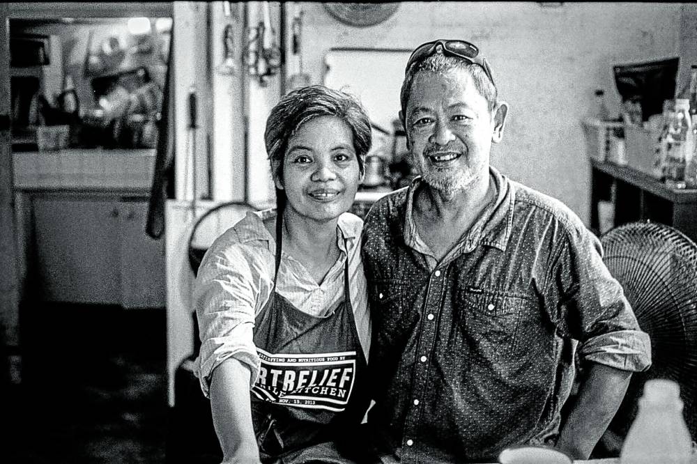 Art Relief Mobile Kitchen’s Precious Leaño and Alex Baluyot —Luis Liwanag Facebook page.