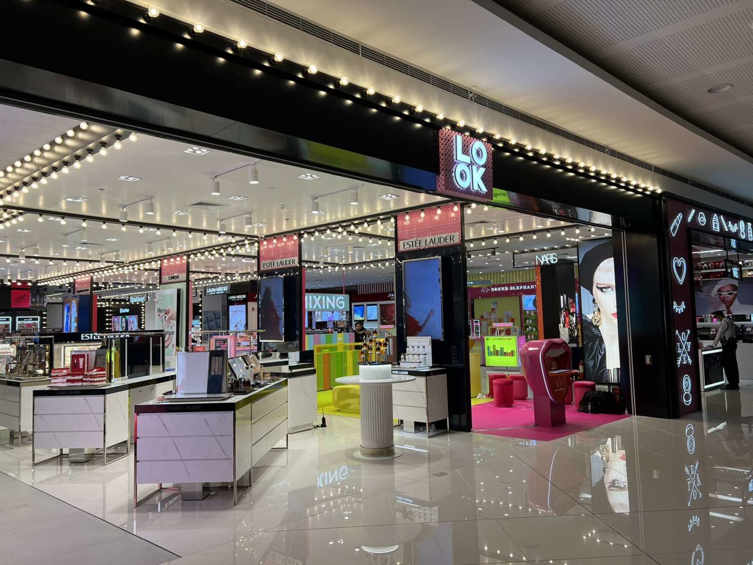 Here’s what’s waiting for you at the newest Look store in SM Mall of Asia