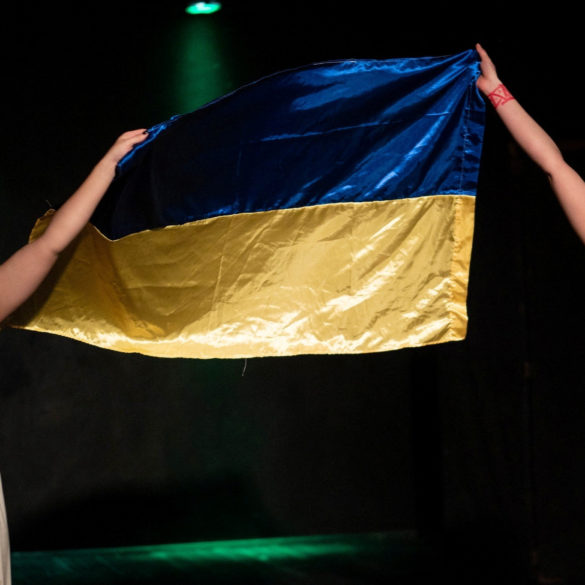 Kyiv's 'art shelter' basement theater heals the scars of war
