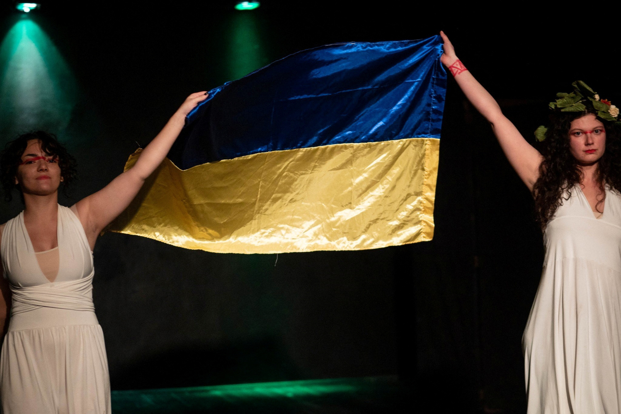 Kyiv’s ‘art shelter’ basement theater heals the scars of war