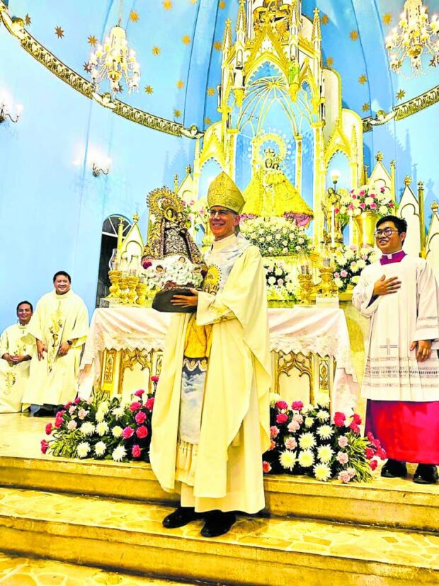 Papal Nuncio Charles John Brown at Our Lady of Manaoag in Sampaloc, Manila