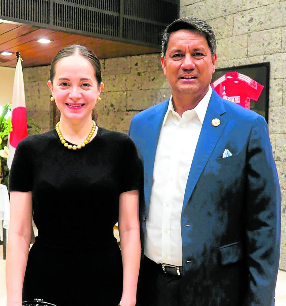Mayor Lucy Torres-Gomez of Ormoc and Rep. Richard Gomez of Leyte 