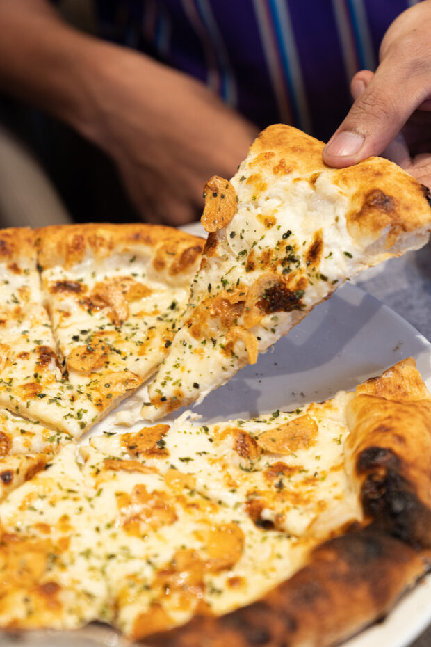 The garlic nori three cheese pizza is on the wafu Napoletana side of Key Coffee’s menu