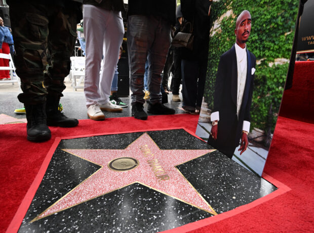 California Love: Tupac Honoured With Star in Hollywood