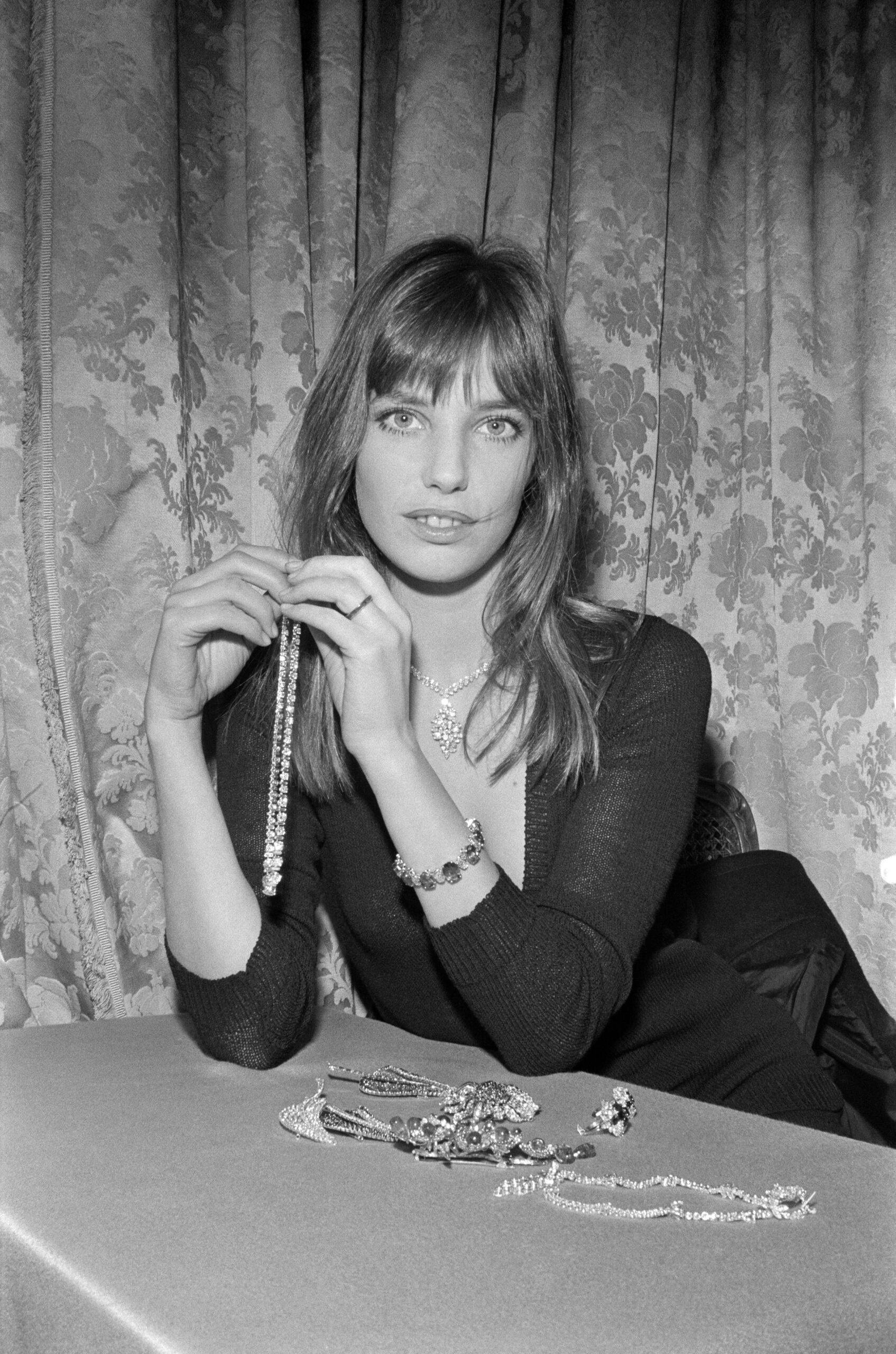 Jane Birkin Has Passed Away at the Age of 76 - Planet Concerns