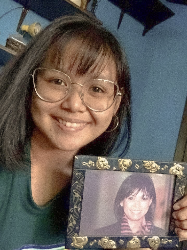 Juno Reyes with photo of her mom