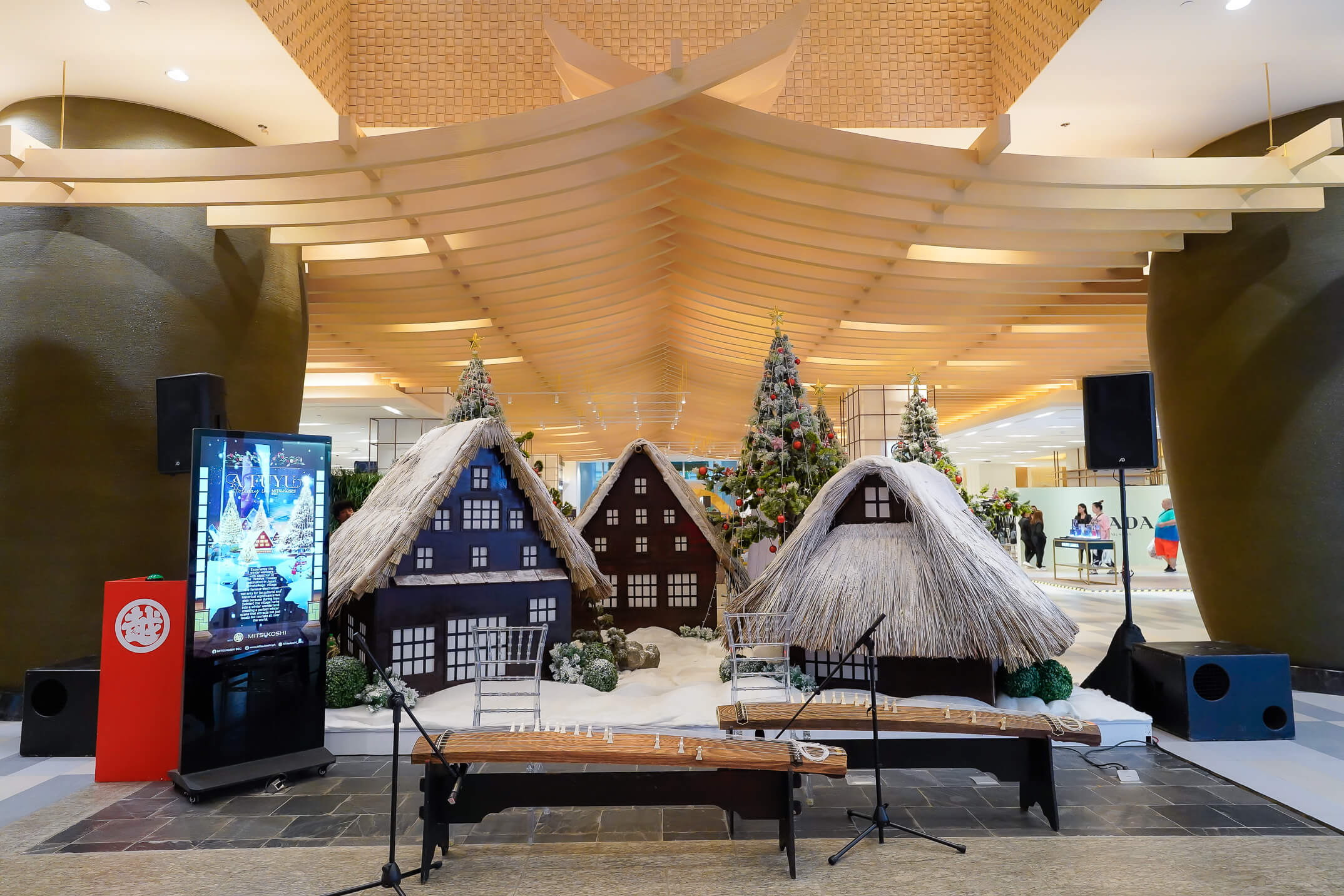 Experience Christmas in Japan at MITSUKOSHI BGC