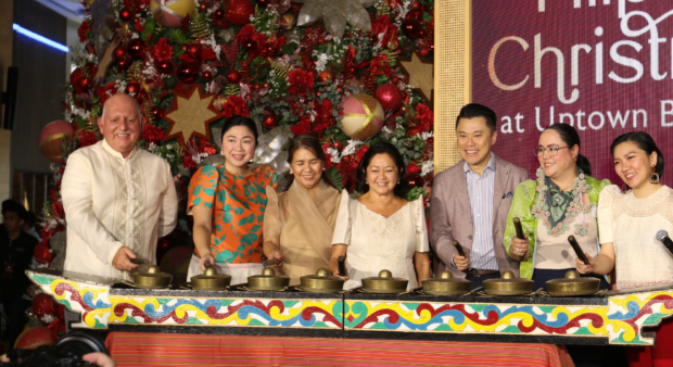 Uptown Bonifacio’s Christmas Tree Lighting unveils the soul of Filipino weaving