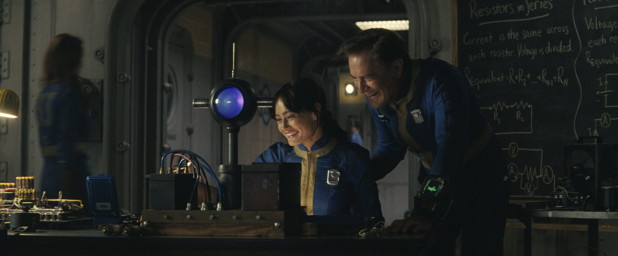 Kyle MacLachlan and Ella Purnell in Fallout (2024)