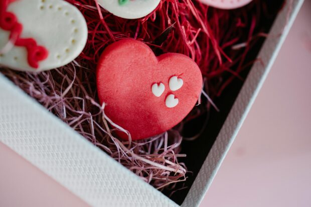 Five Irresistible Valentine’s Day Desserts To Melt Hearts