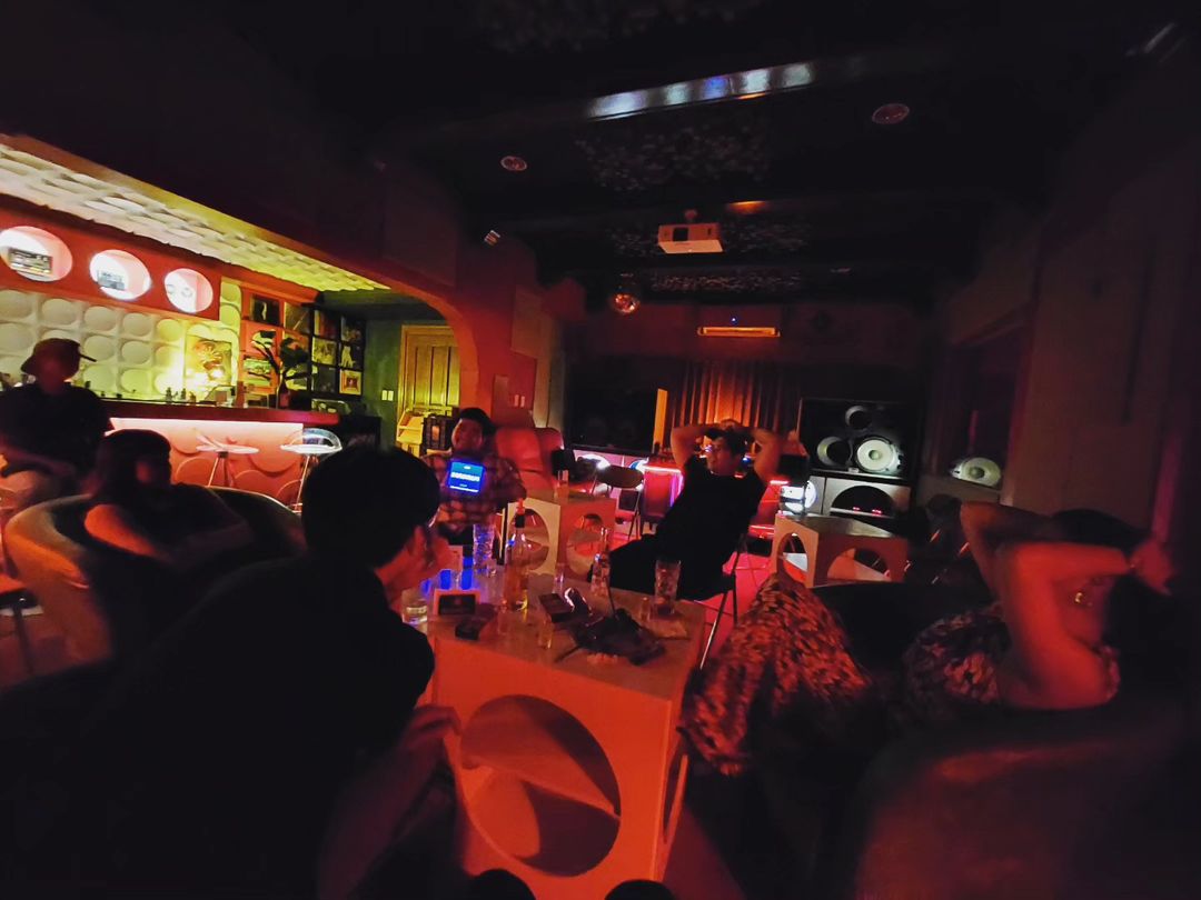 Manila jazz bars Mono by Phono