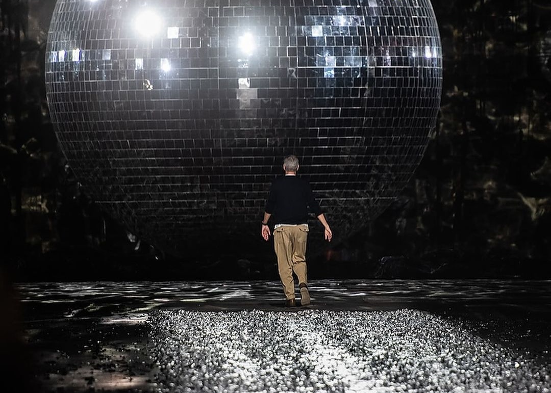 At Dries Van Noten’s last show, a silver leaf runway, silver foxes, ancient Japanese art, and a giant disco ball