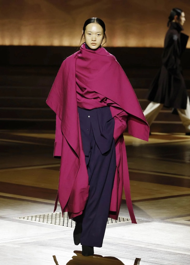 Issey Miyake ‘Enclothe’ lets you wear it in multiple ways | Lifestyle.INQ