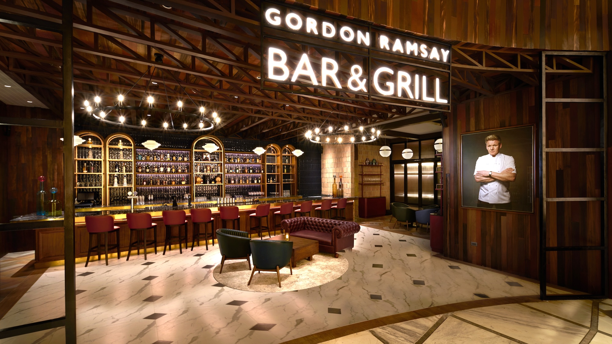 This signature Gordon Ramsay concept traces its roots from the royal borough of Chelsea and the affluent neighborhood of Mayfair in the heart of London