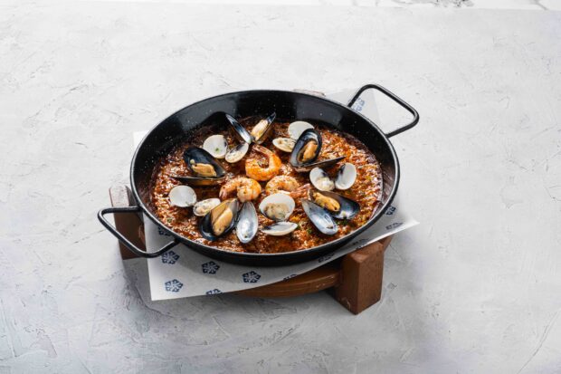 Paella Mariscos_Las Flores Hann