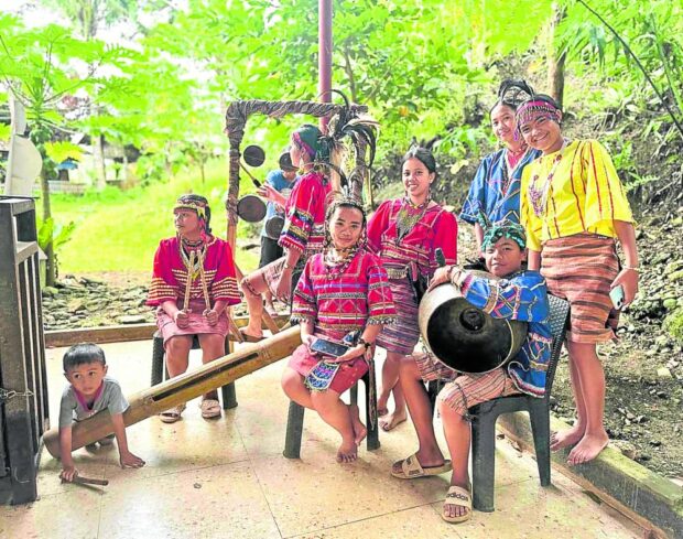 Dancing with the ‘lumad’