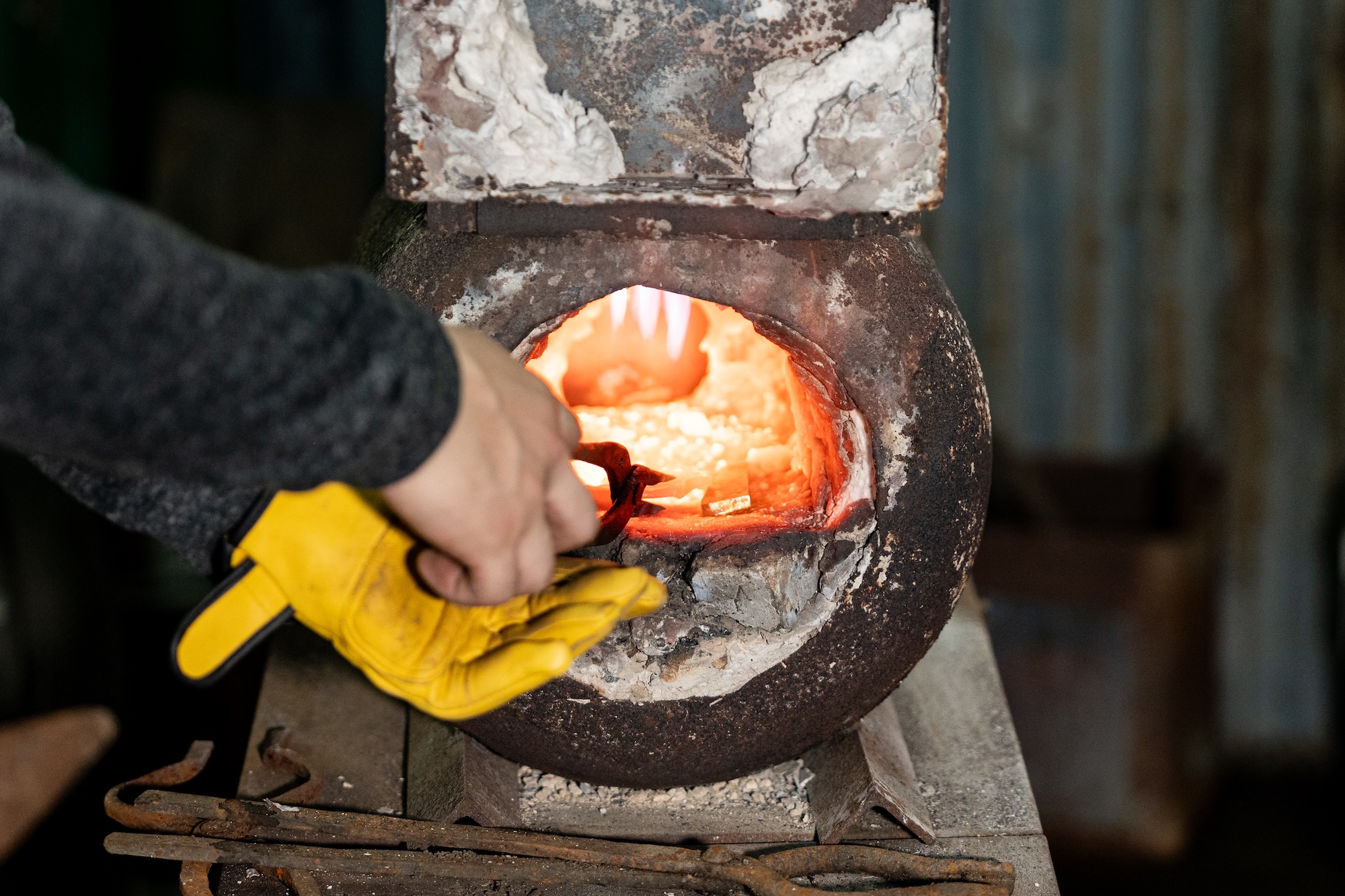 Heat treat oven powered by a forced air burner