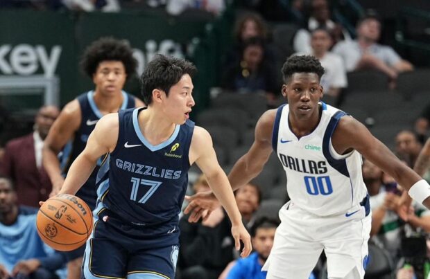 If this 5’8 Japanese guard made it into the NBA, what else is stopping us Filipinos?