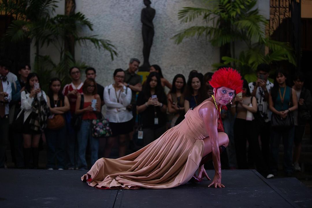 Lilibeth Cuenca Rasmussen, “Mis United” at the Manila Metropolitan Theater. Photo by Geric Cruz