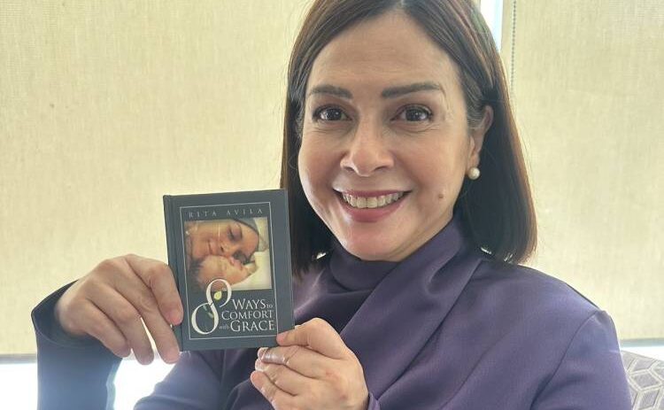 Rita Avila’s first book, “8 Ways to Comfort with Grace” —PHOTOS BYMARINEL CRUZ