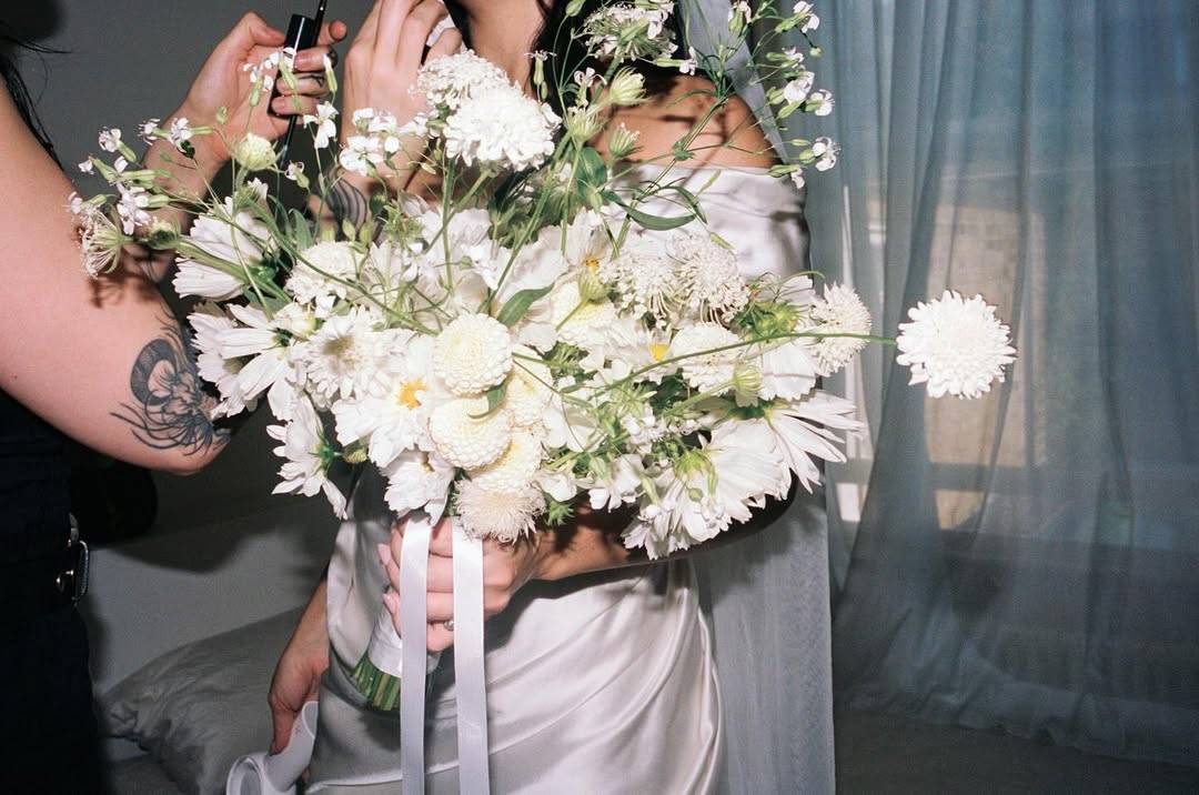 Charli XCX's unstructured bouquet