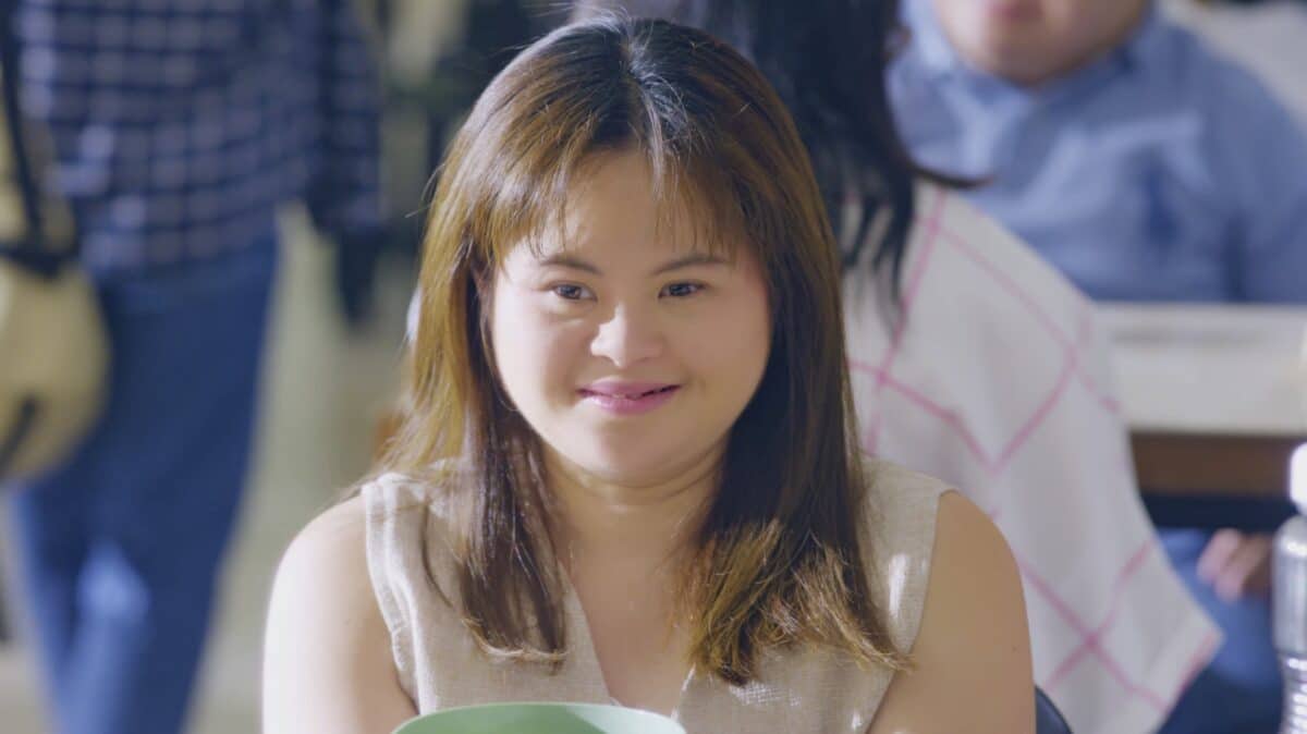 Krystel Go as Jessica