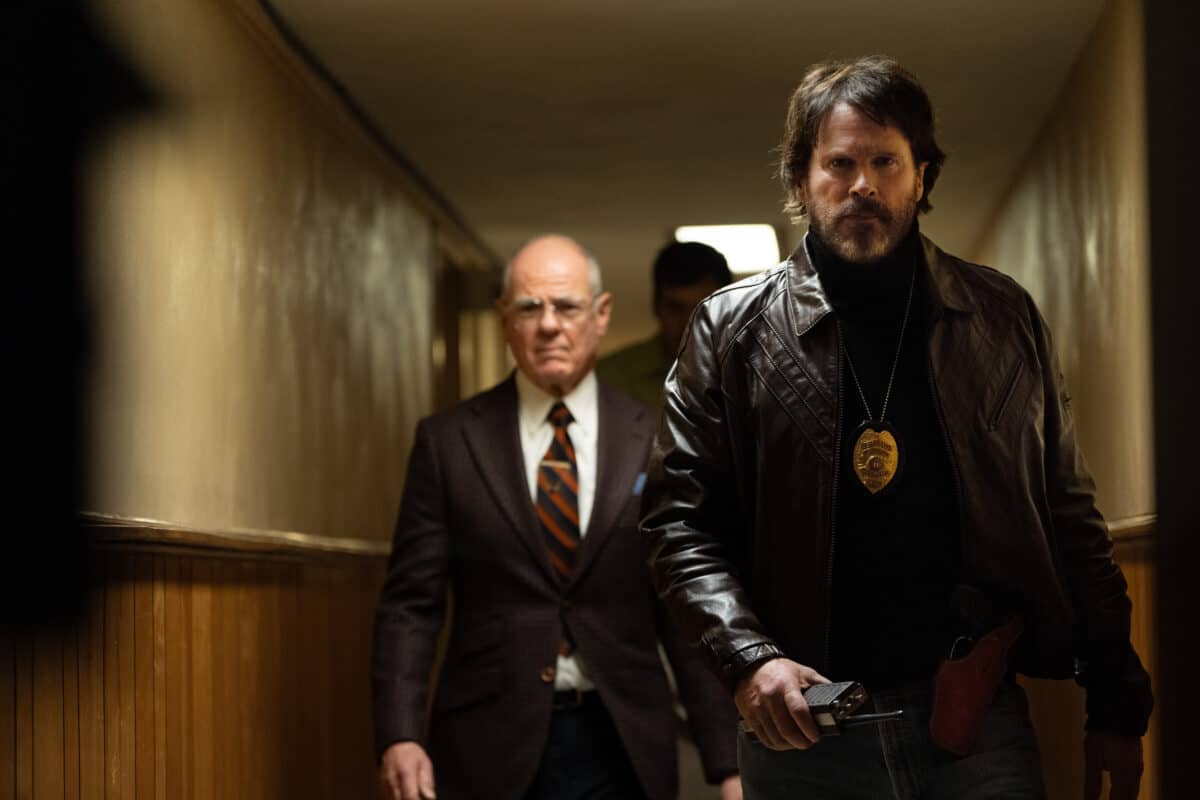 A real-life ‘70s hostage drama crackles in Gus Van Sant’s ‘Dead Man’s Wire’