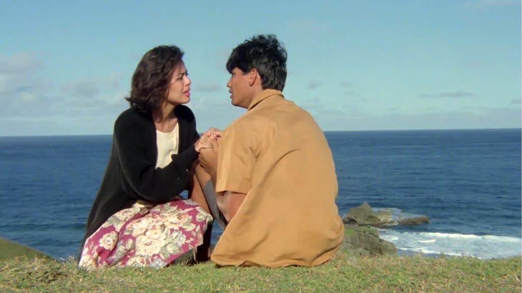 Dawn Zulueta y Richard Gomez como Carmina y Gabriel en Hihintayin Kita Sa Langit (1991). Foto de restauración de películas ABS-CBN.