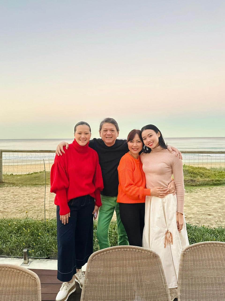Rikki Dee with family