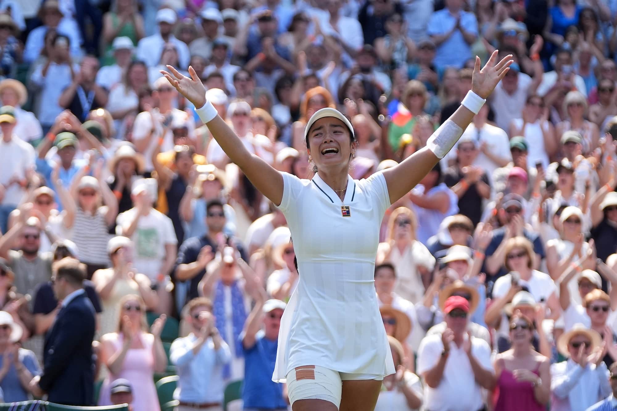 Alex Eala upsets Wimbledon champion Iga Swiatek in historic win for the Philippines
